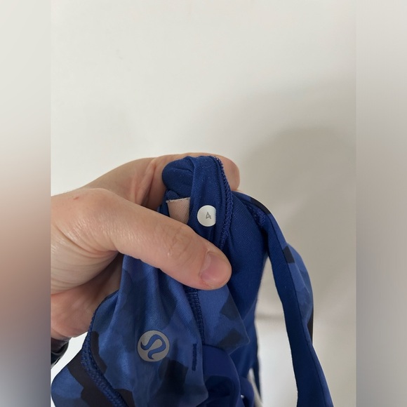 Lululemon Energy Bra - Picture 7 of 7